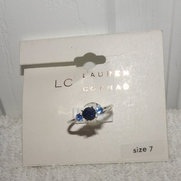 Lauren Conrad Blue Stone Ring Sz 7 NWT - Picture 2 of 3